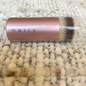 Mally Beauty Pink Kabuki Brush
